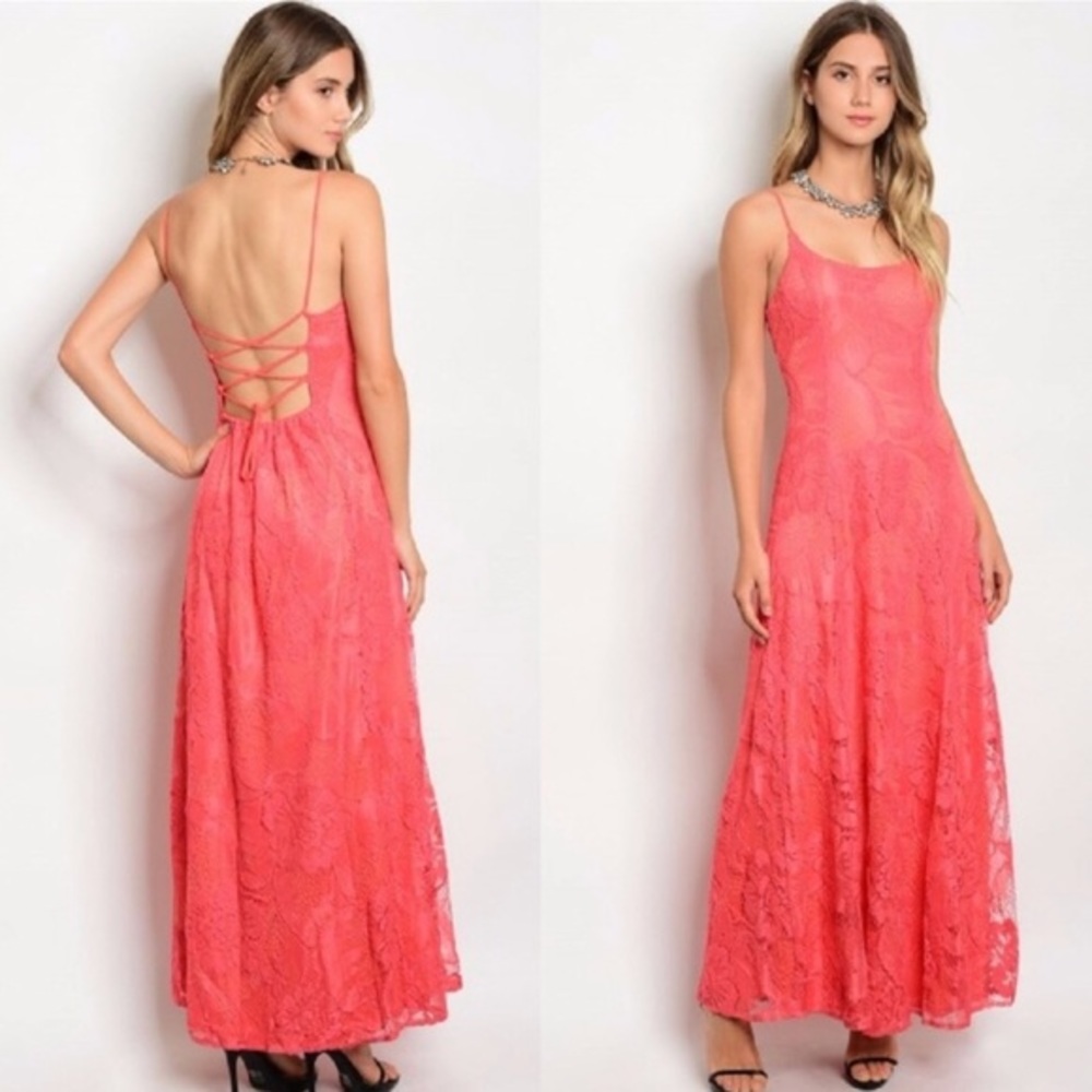 Stunning floral maxi dress lace up back